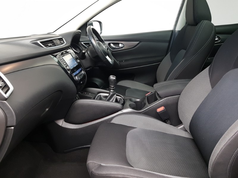 Used Nissan Qashqai 2018 for sale - 77343339: Photo 5