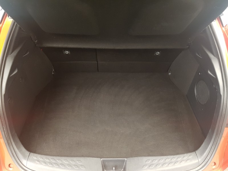 Used Toyota C-HR 2020 for sale - 76602557: Photo 8