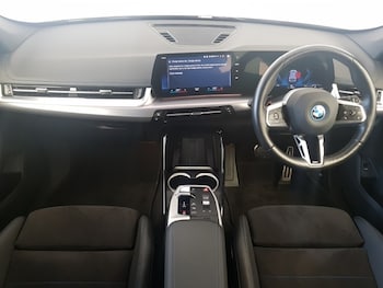 Used BMW iX1 2023 for sale - 76052873: Photo