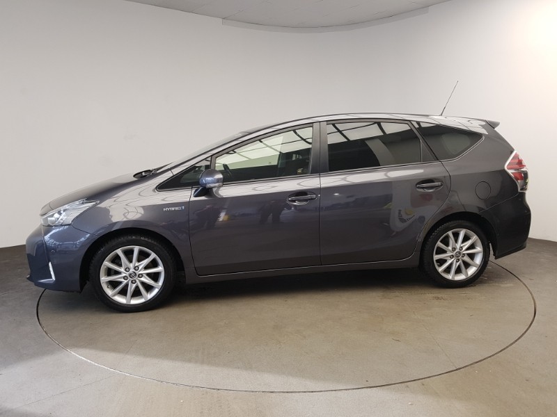 Used Toyota Prius+ 2019 for sale - 77948074: Photo 4