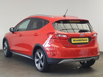 Used Ford Fiesta 2018 for sale - 76204910: Photo