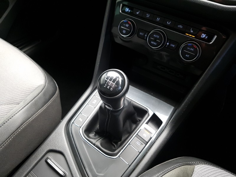 Used Volkswagen Tiguan 2018 for sale - 77624023: Photo 17