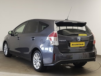 Used Toyota Prius+ 2019 for sale - 78202801: Photo