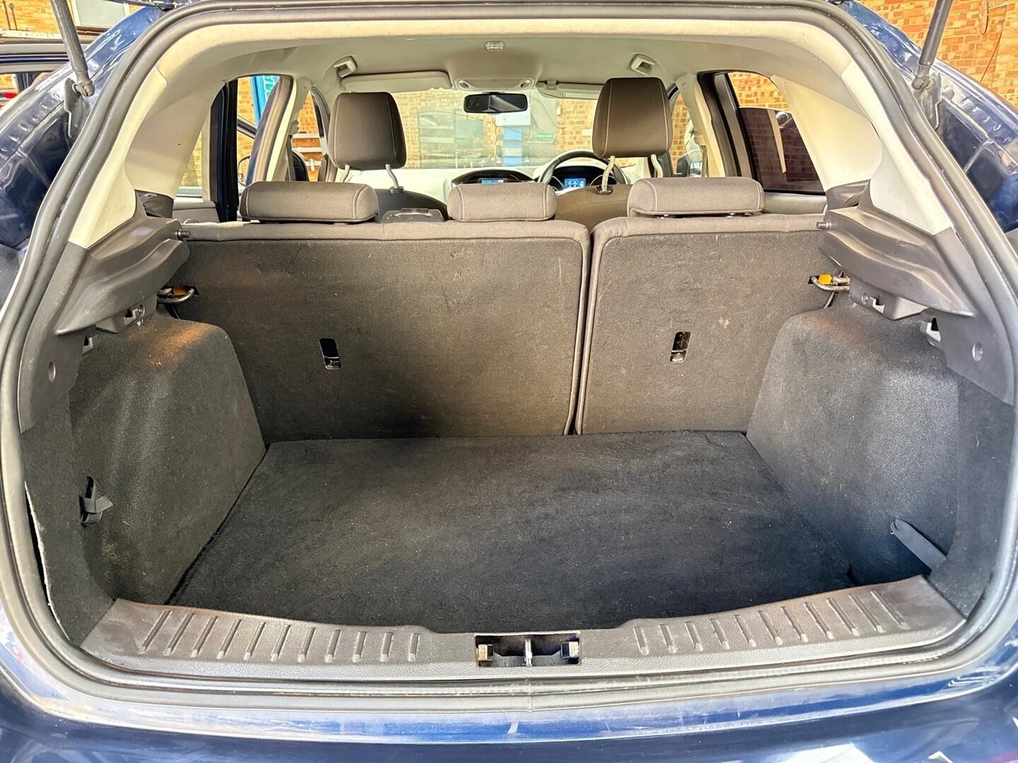 Used Ford Focus 2012 for sale - 76485165: Photo 9