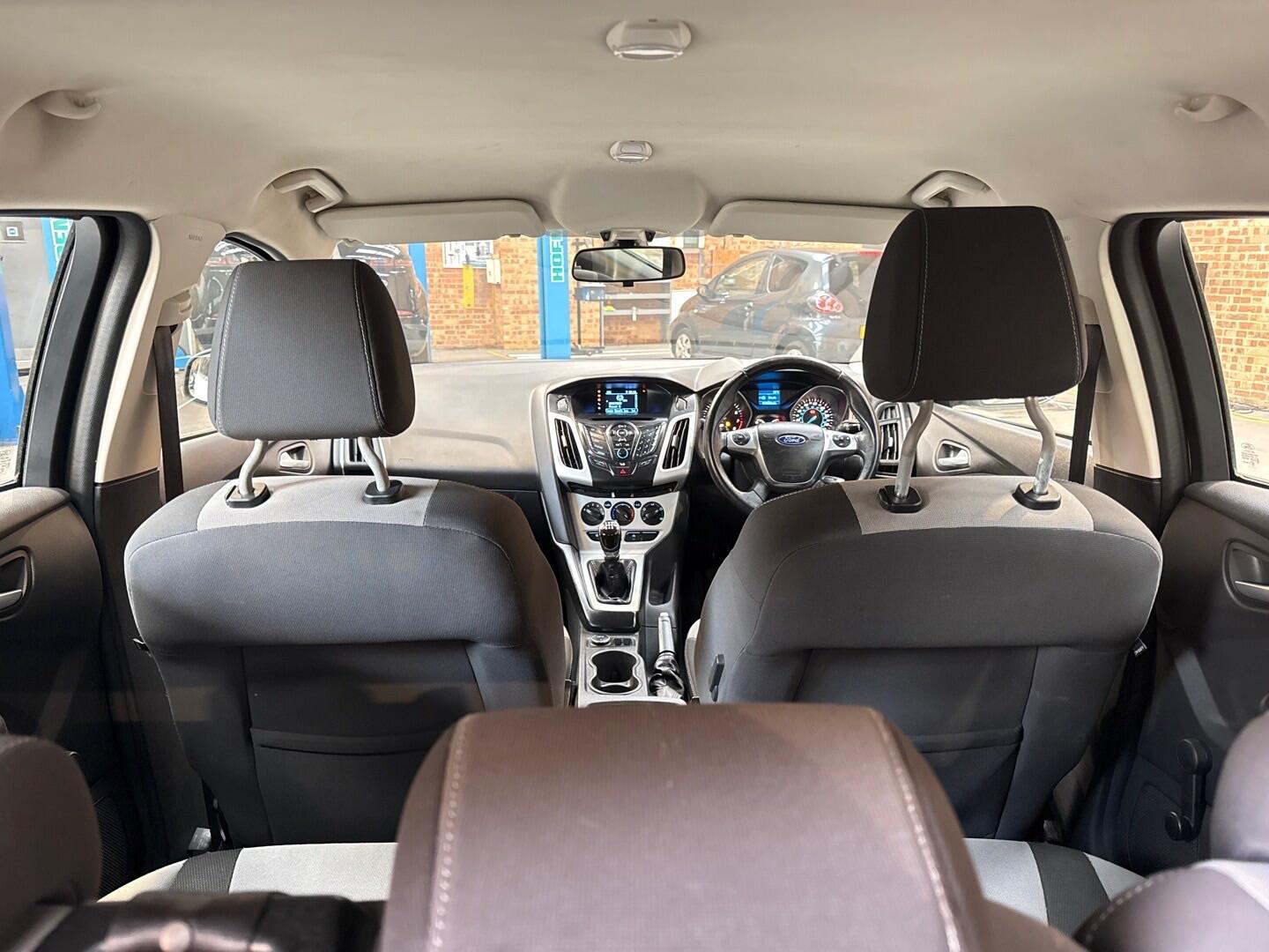 Used Ford Focus 2013 for sale - 76666983: Photo 12