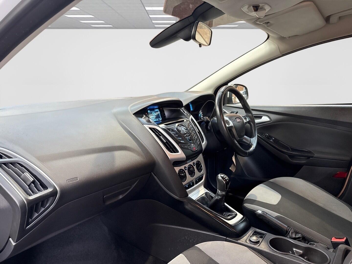 Used Ford Focus 2013 for sale - 76666983: Photo 13