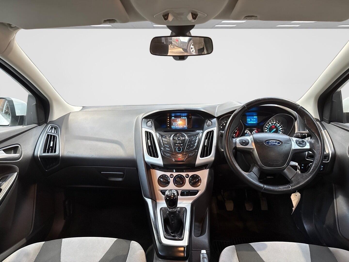 Used Ford Focus 2013 for sale - 76666983: Photo 3