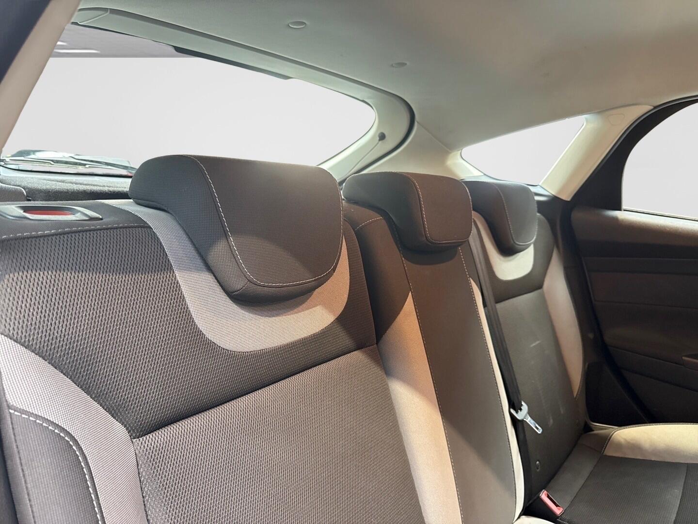 Used Ford Focus 2013 for sale - 76666983: Photo 6