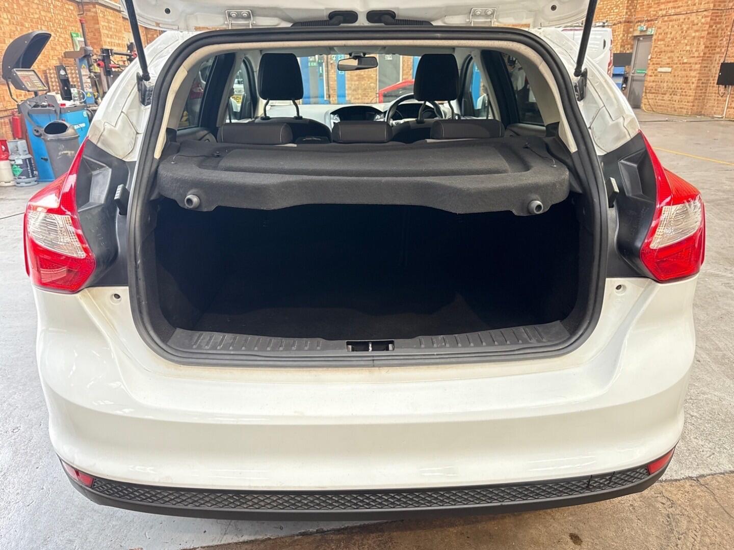 Used Ford Focus 2013 for sale - 76952682: Photo 12