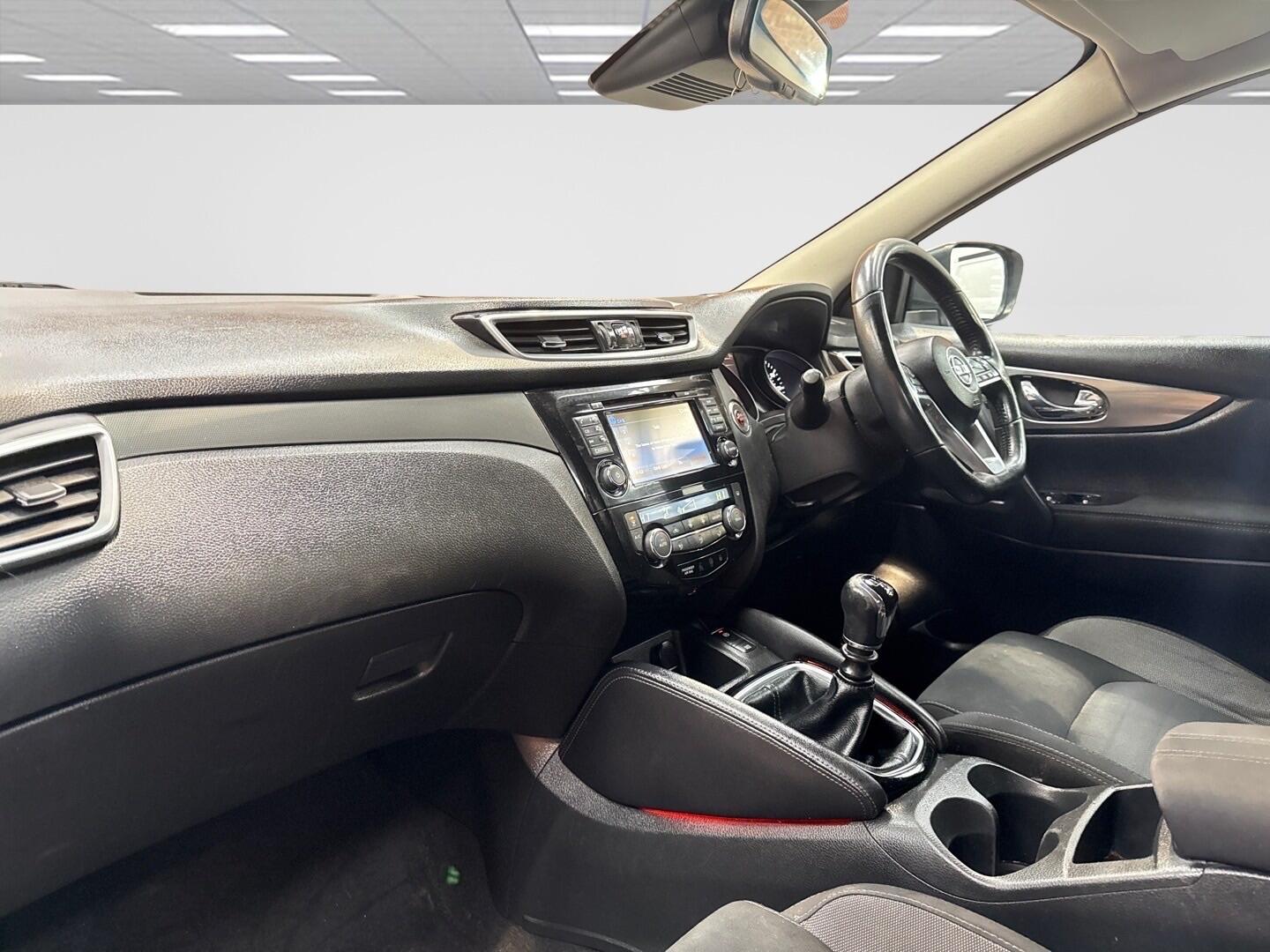 Used Nissan Qashqai 2017 for sale - 77320576: Photo 14