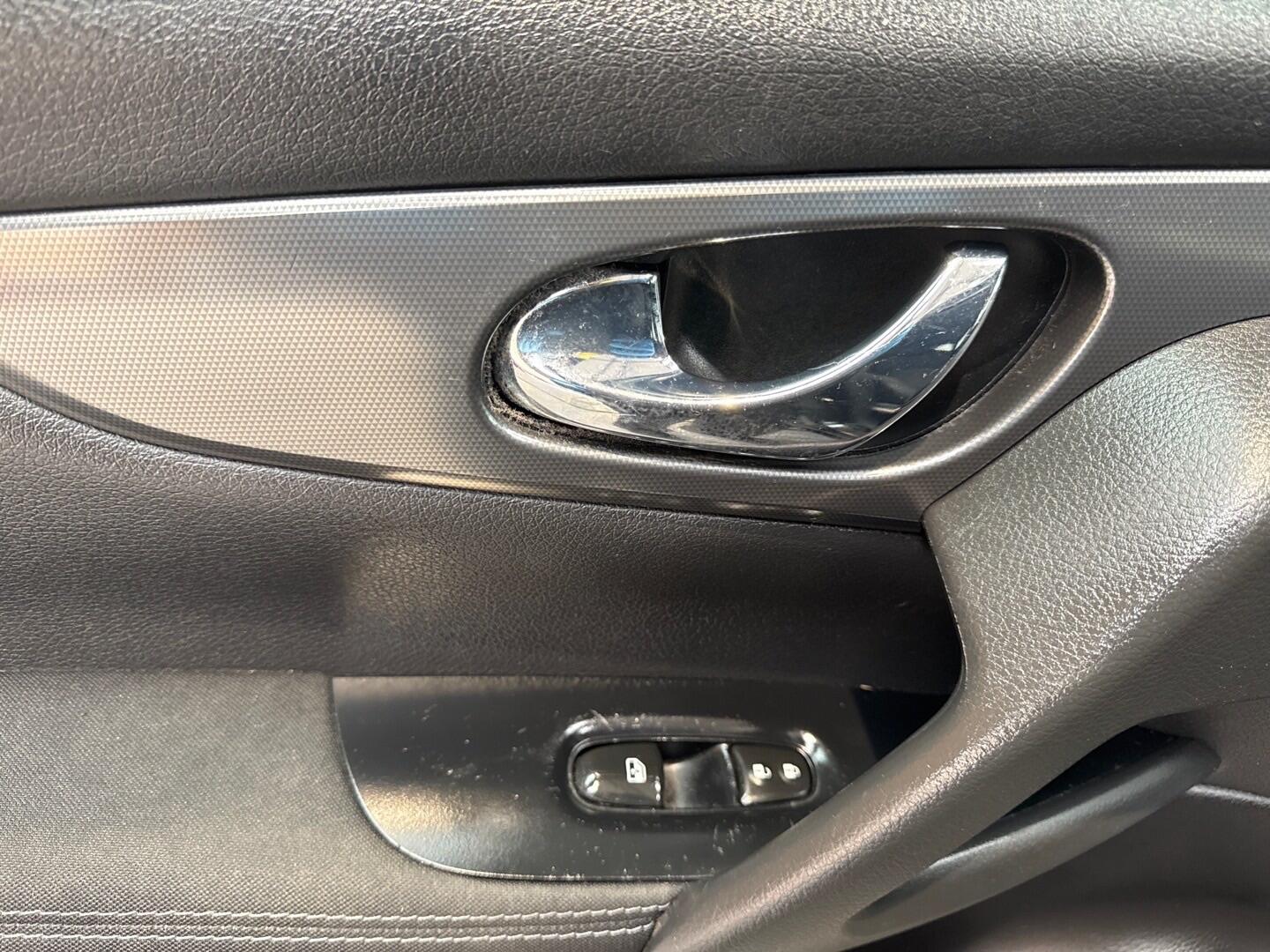 Used Nissan Qashqai 2017 for sale - 77320576: Photo 16