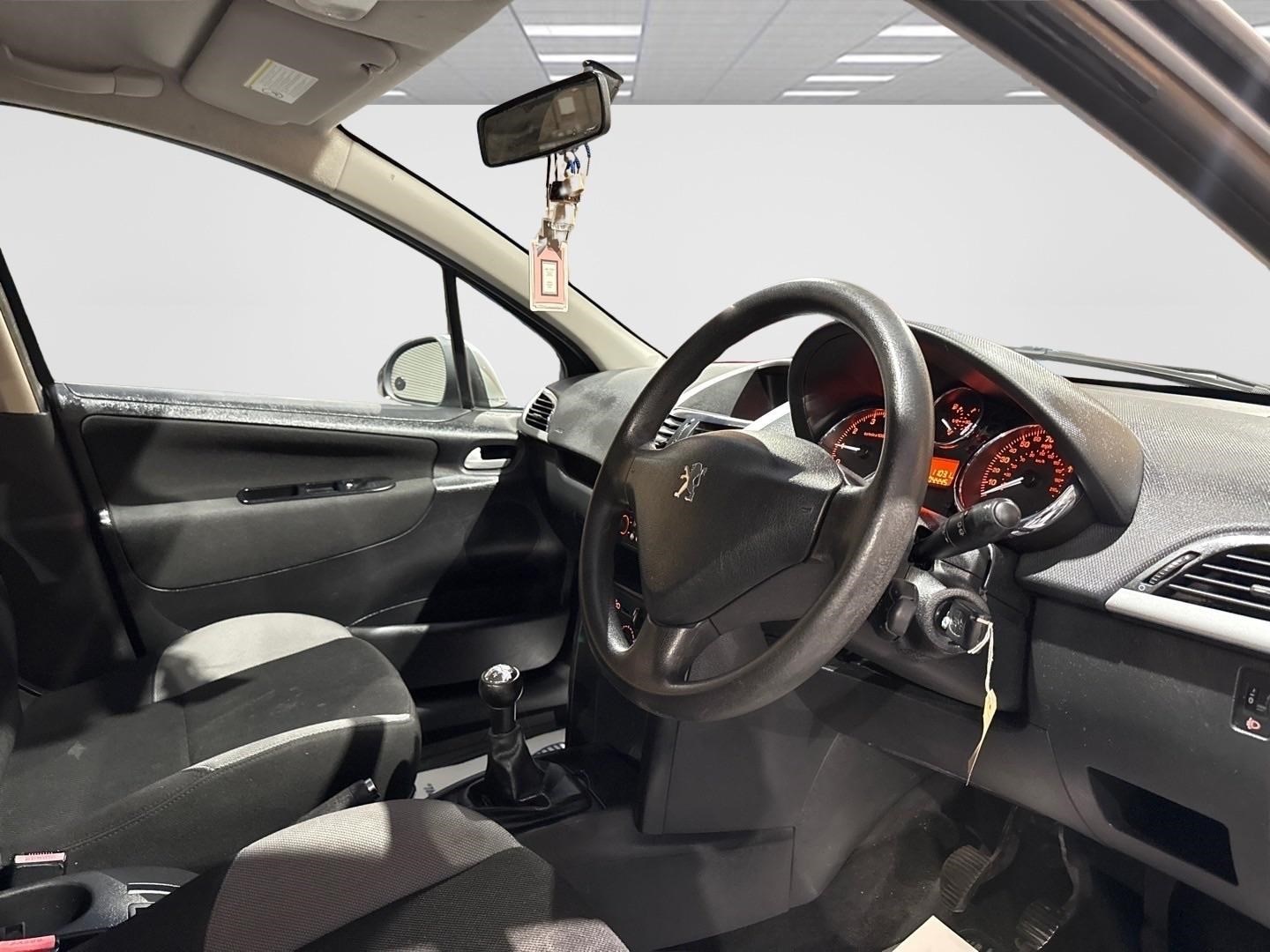 Peugeot 207 (09) - 1.4 VTi S Euro 5 5dr (A/C) - Image 9