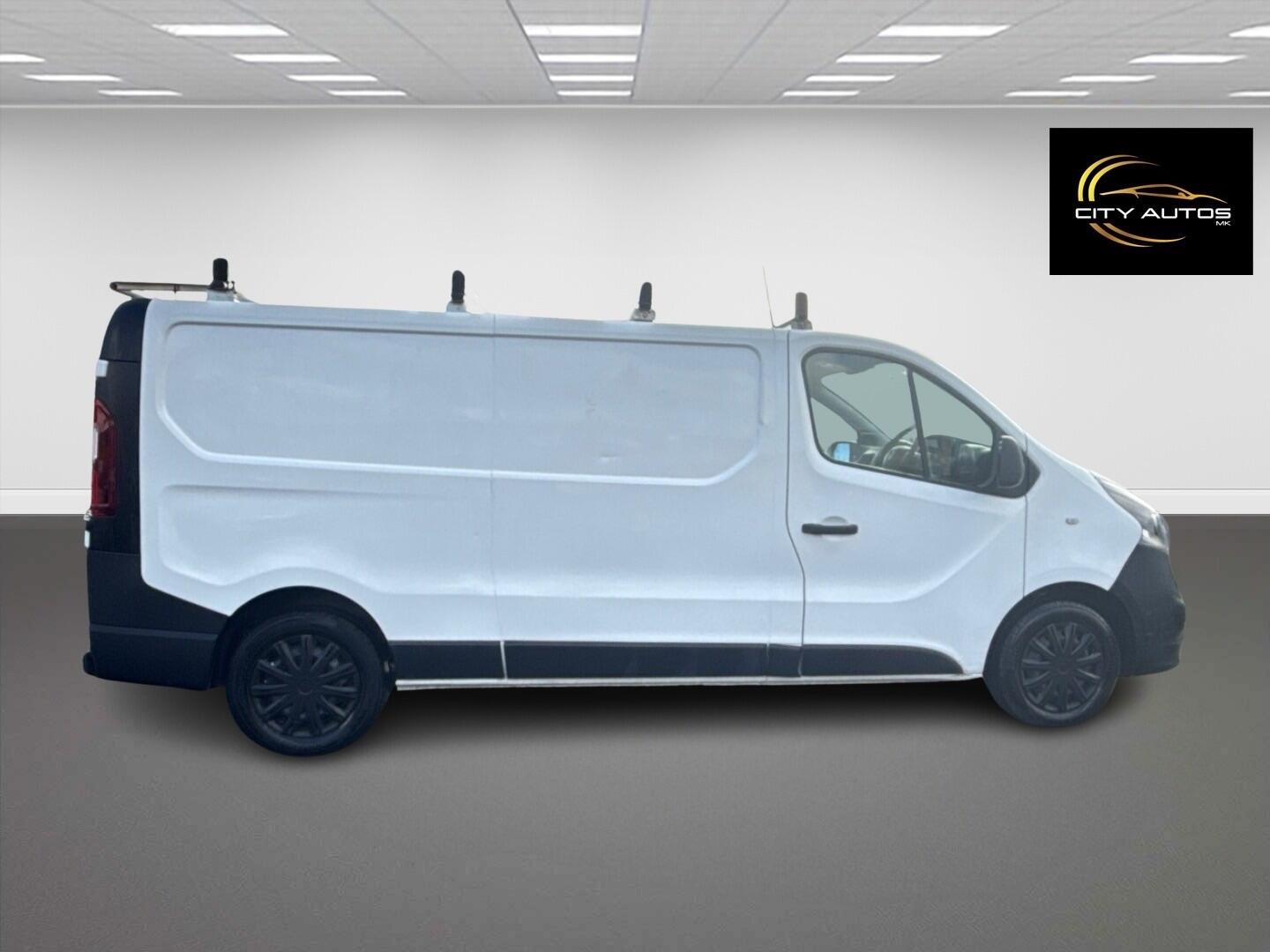 Used Vauxhall Vivaro 2015 for sale - 77440895: Photo 11