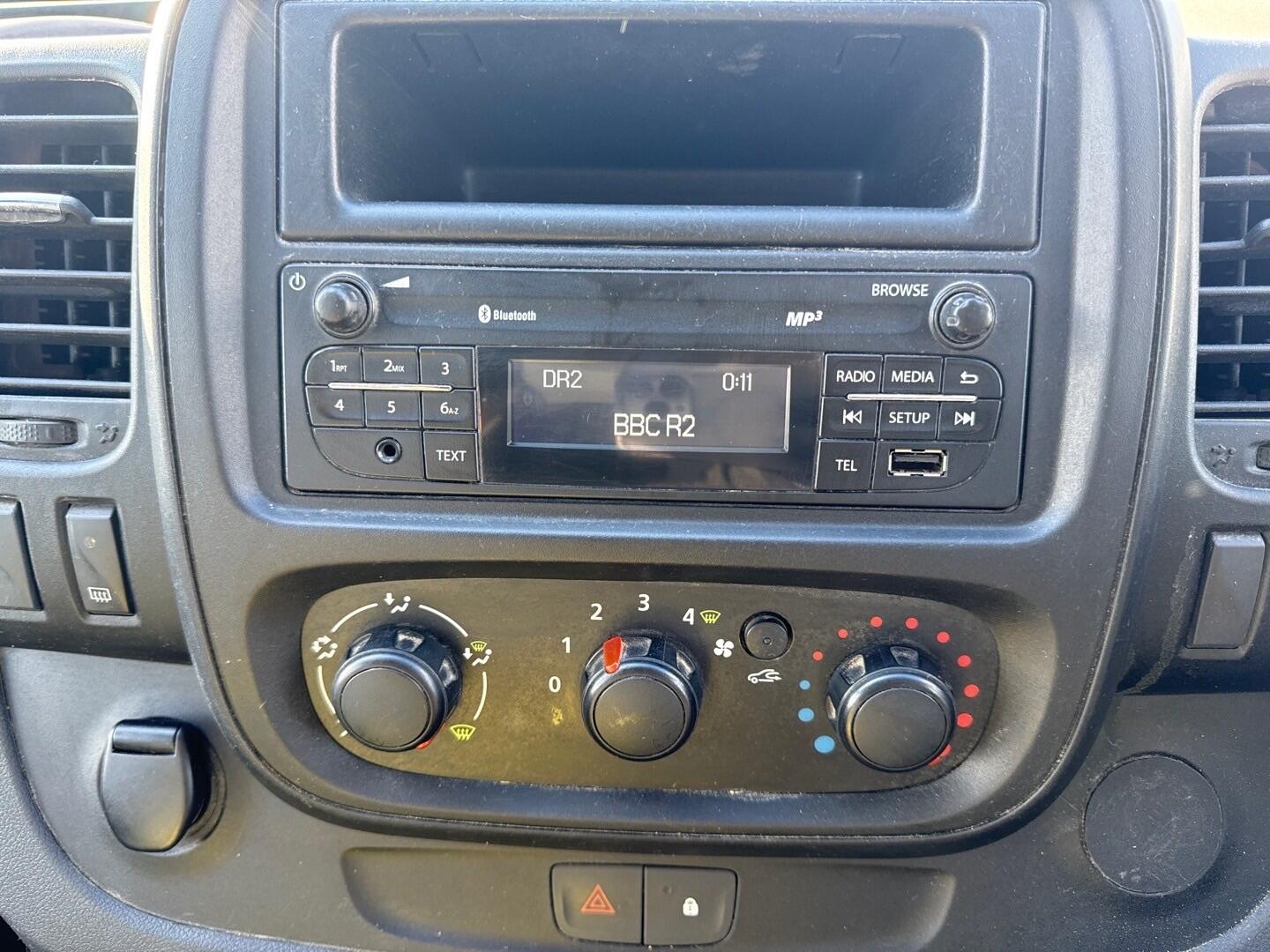 Used Vauxhall Vivaro 2015 for sale - 77440895: Photo 14