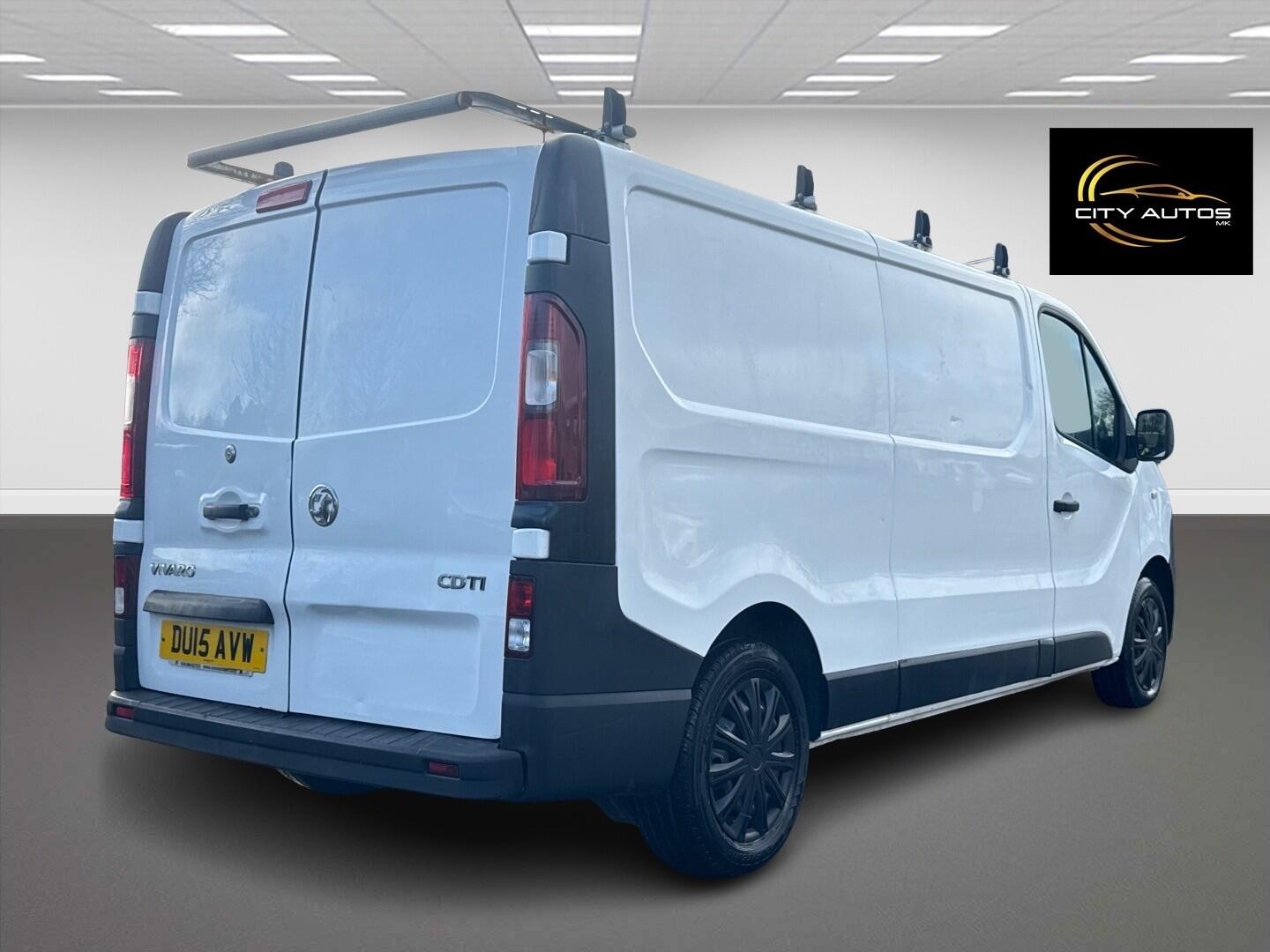 Used Vauxhall Vivaro 2015 for sale - 77440895: Photo 2
