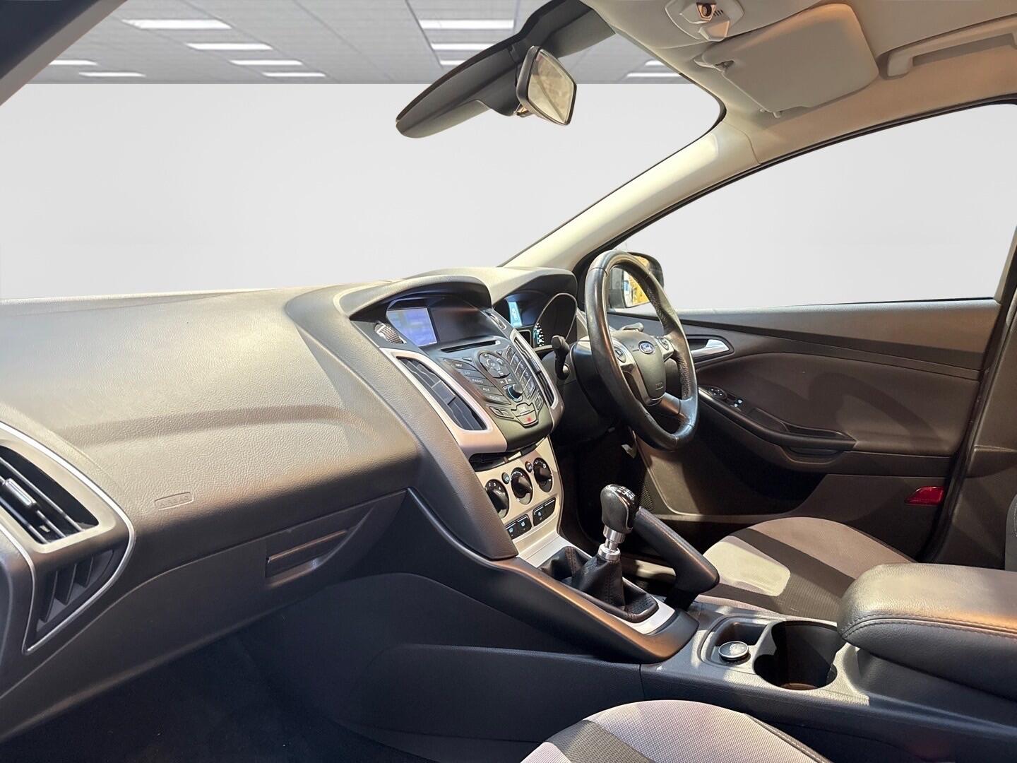 Used Ford Focus 2014 for sale - 76457125: Photo 14