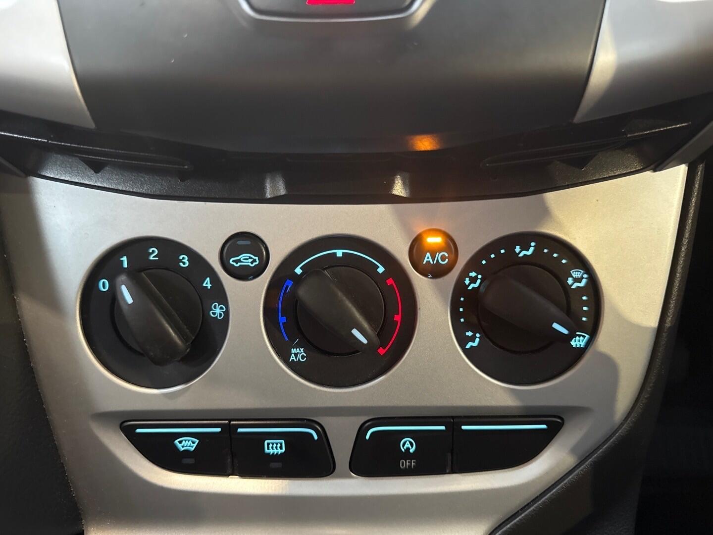 Used Ford Focus 2014 for sale - 76457125: Photo 19