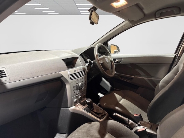 Used Vauxhall Astra Van 2011 for sale - 76189401: Photo 6