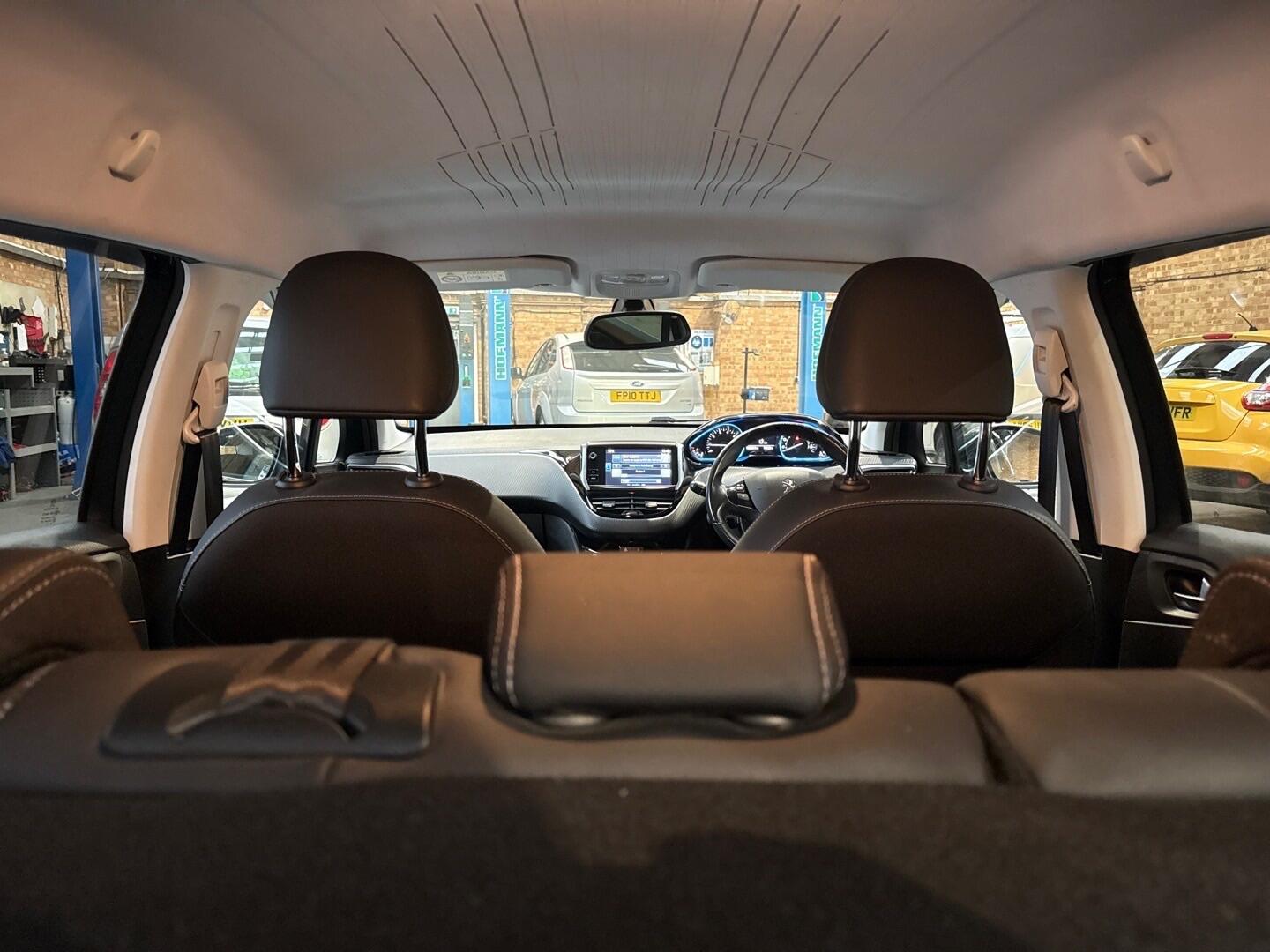 Used Peugeot 2008 2016 for sale - 76865709: Photo 17