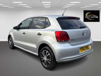 Used Volkswagen Polo 2012 for sale - 77020856: Photo