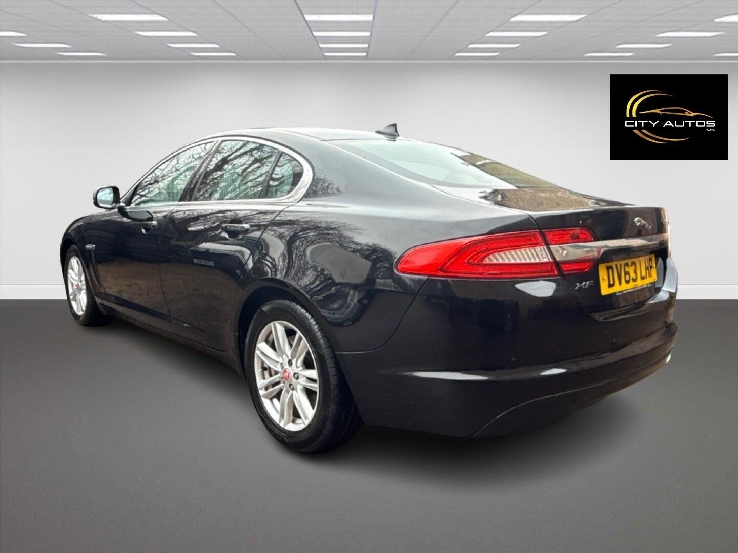 Used Jaguar XF 2013 for sale - 77021297: Photo 2