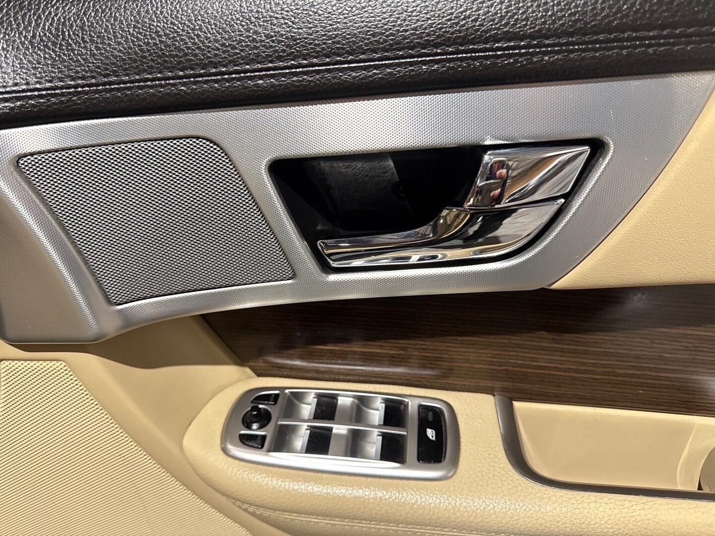 Used Jaguar XF 2013 for sale - 77021297: Photo 20