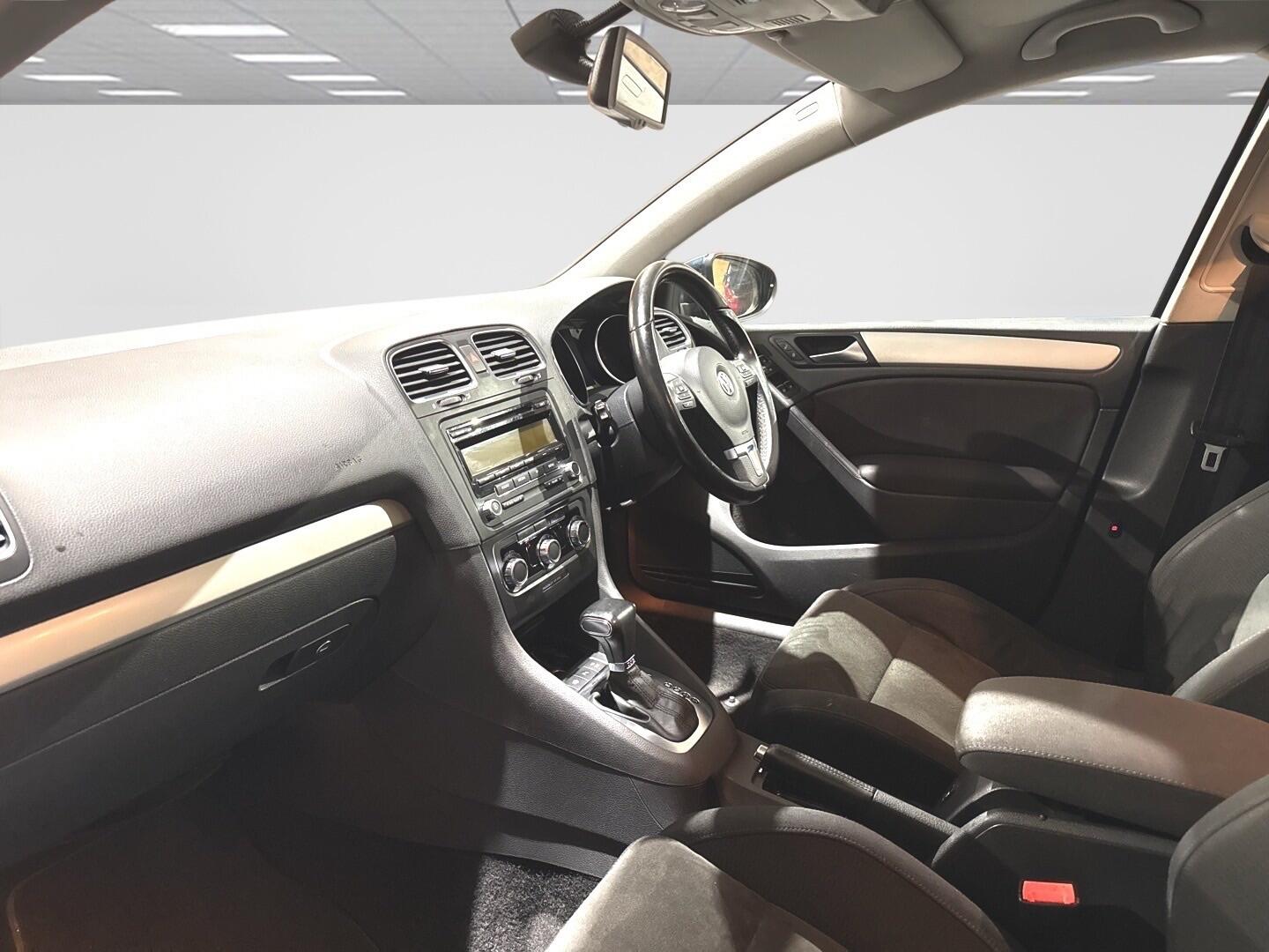 Used Volkswagen Golf 2009 for sale - 76188852: Photo 12