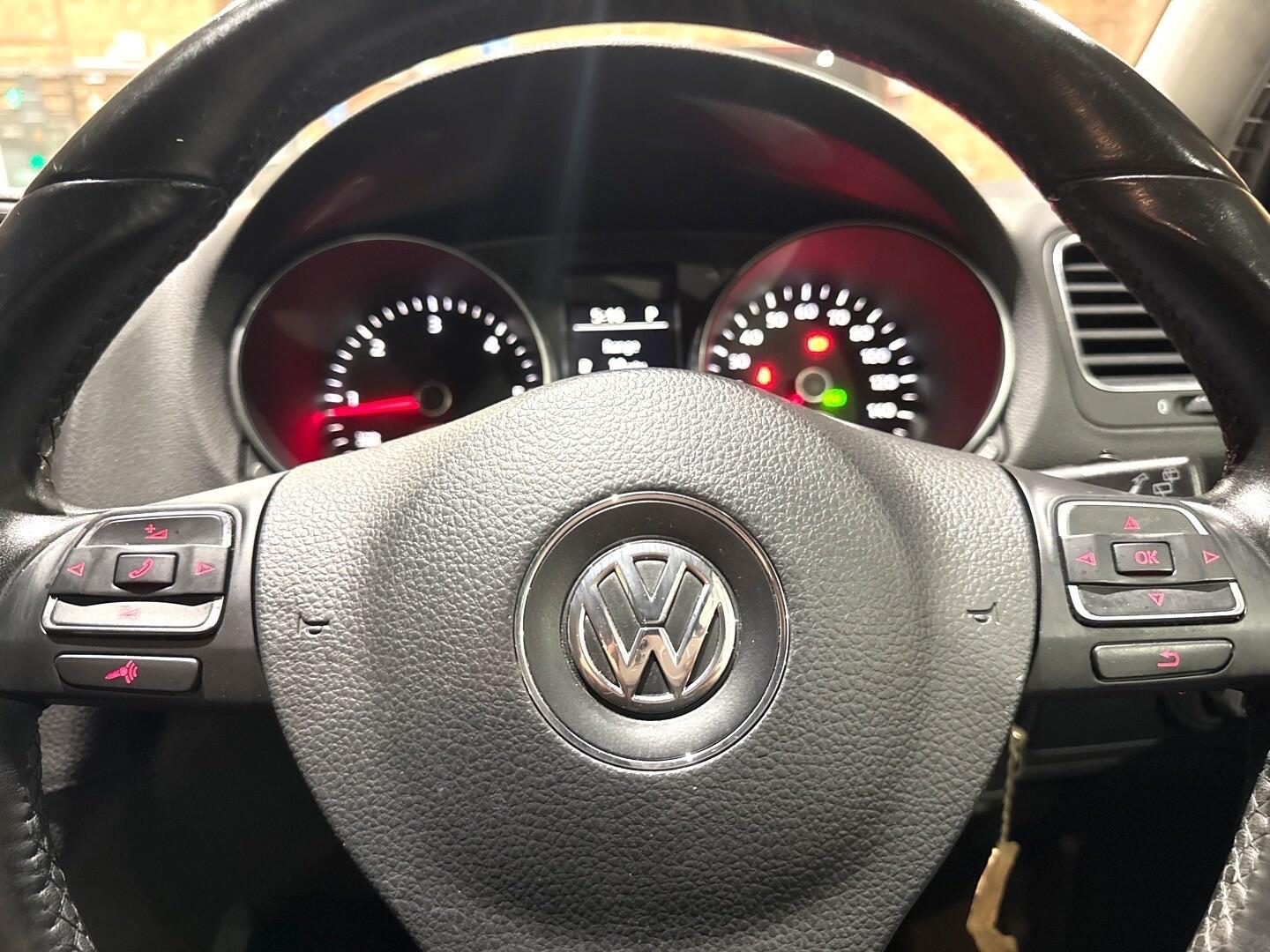 Used Volkswagen Golf 2009 for sale - 76188852: Photo 16