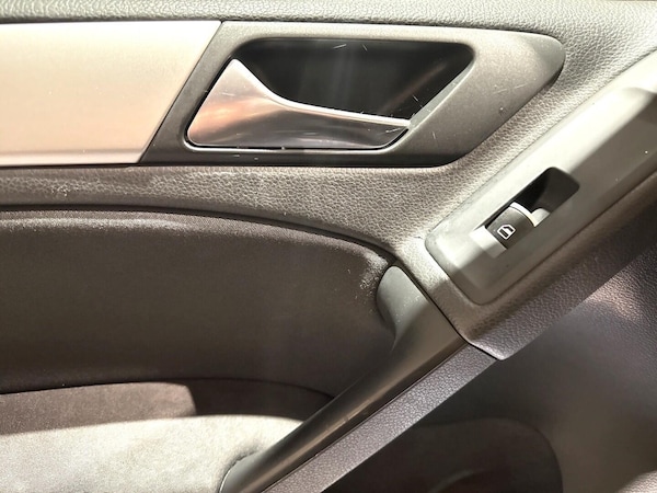 Used Volkswagen Golf 2009 for sale - 76188852: Photo 18
