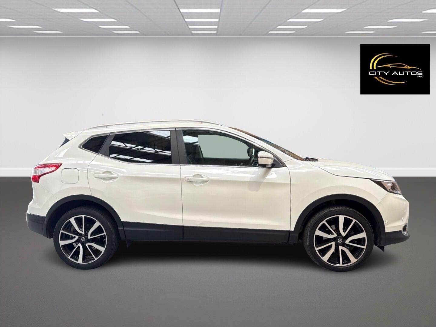 Used Nissan Qashqai 2015 for sale - 76446538: Photo 11