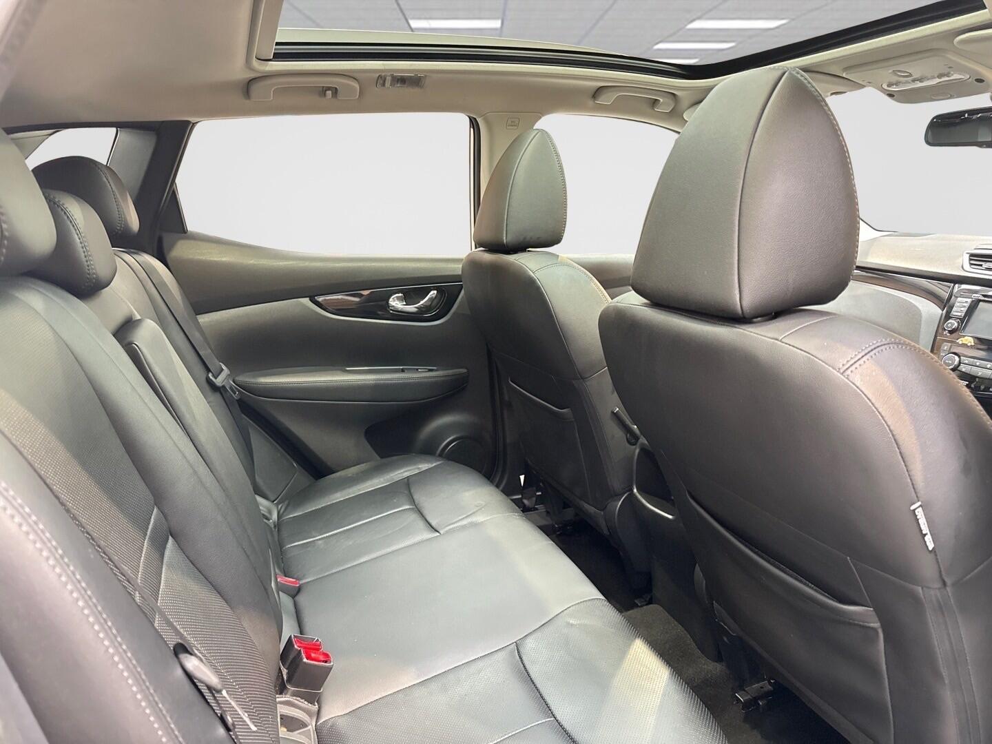 Used Nissan Qashqai 2015 for sale - 76446538: Photo 6