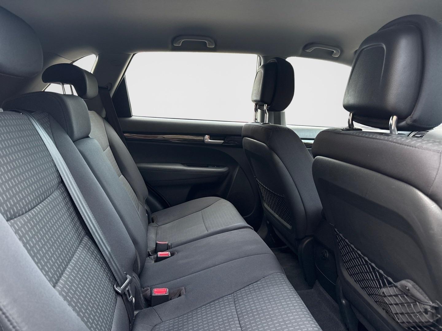 Used Kia Sorento 2011 for sale - 77202839: Photo 6