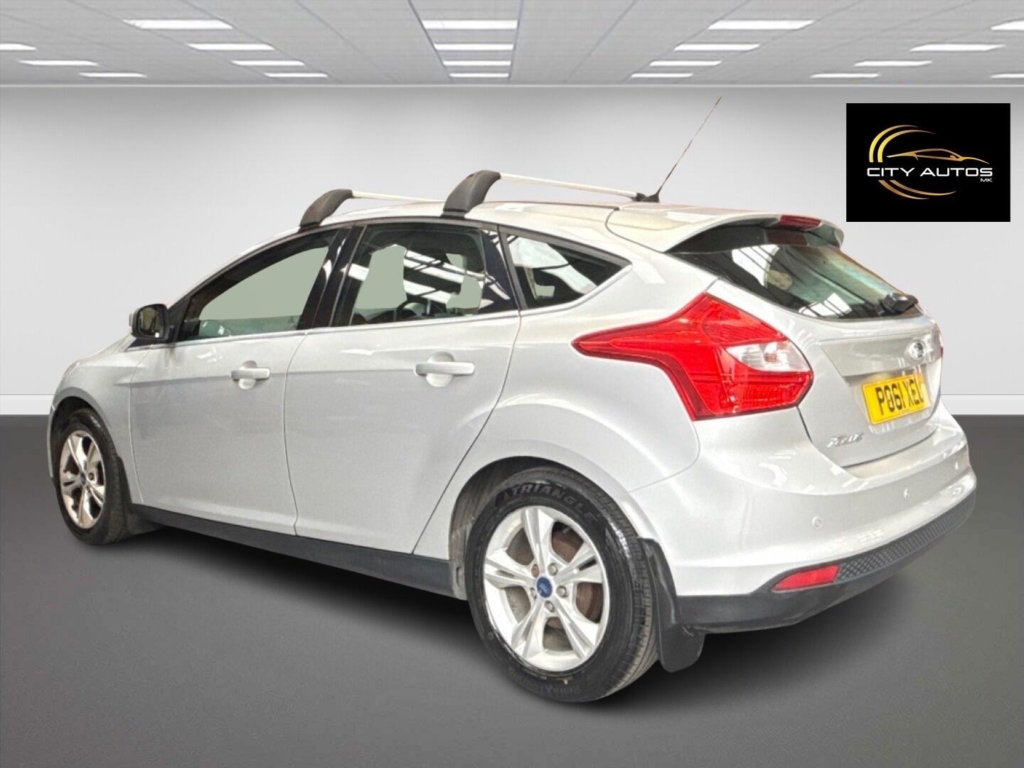 Used Ford Focus 2011 for sale - 76446885: Photo 2