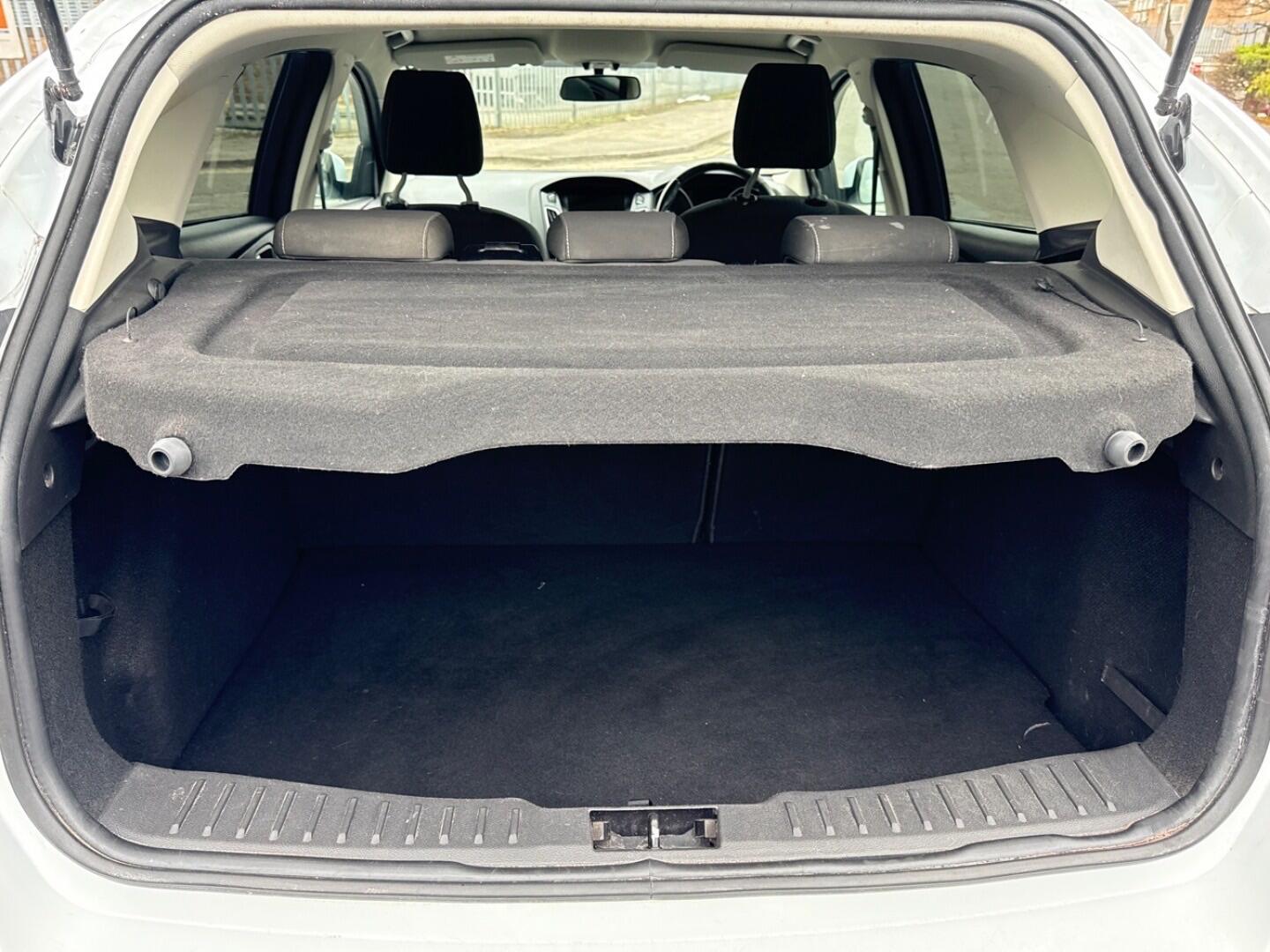 Used Ford Focus 2017 for sale - 78063105: Photo 11