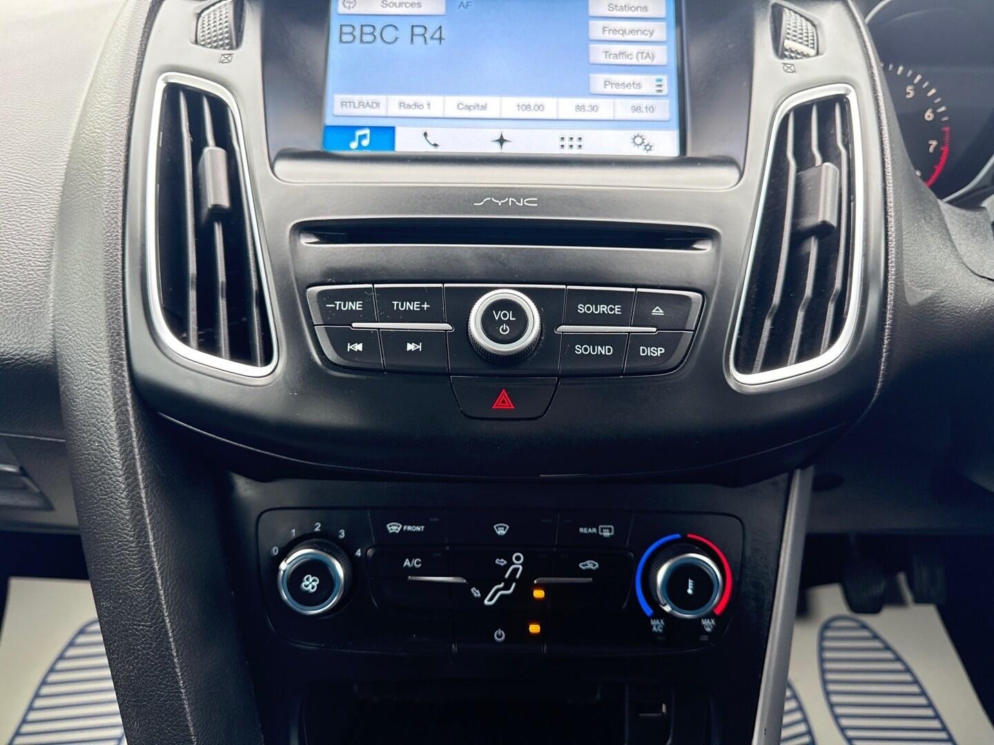 Used Ford Focus 2017 for sale - 78063105: Photo 14