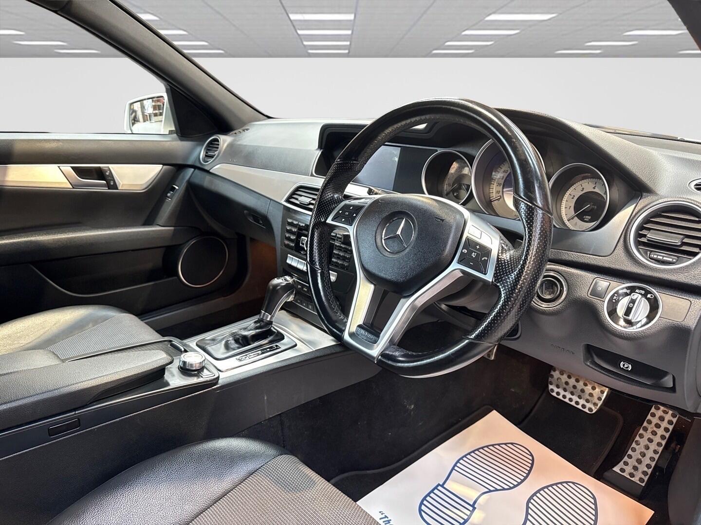 Used Mercedes-Benz C Class 2011 for sale - 77021296: Photo 12