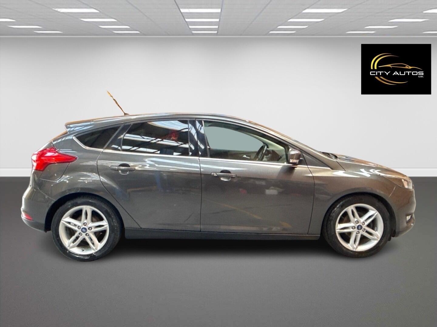 Used Ford Focus 2014 for sale - 76446833: Photo 10