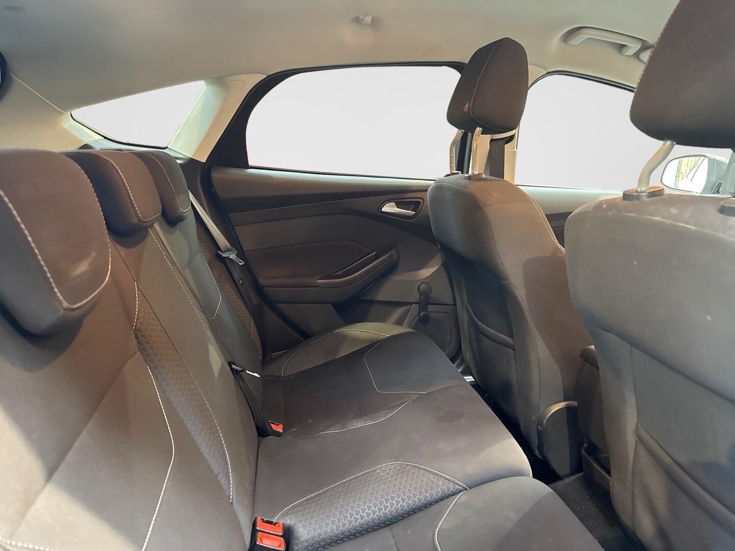 Used Ford Focus 2014 for sale - 76446833: Photo 11