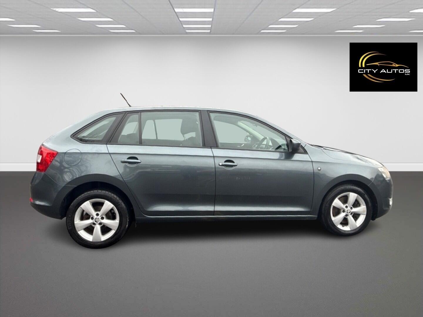 Used Skoda Rapid Spaceback 2014 for sale - 77344336: Photo 11