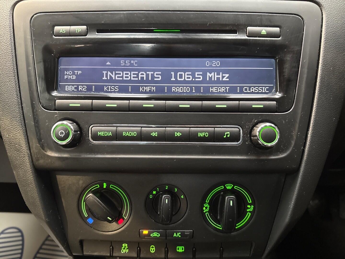 Used Skoda Rapid Spaceback 2014 for sale - 77344336: Photo 20