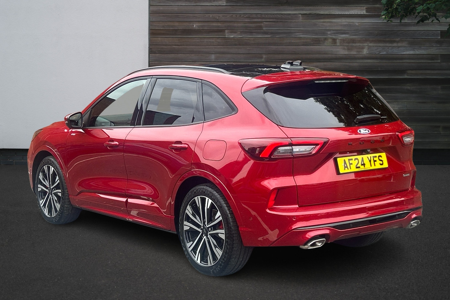 Used Ford Kuga 2024 for sale - 76302018: Photo 2