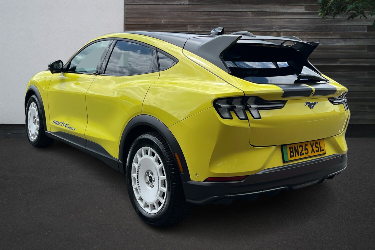 Used Ford Mustang Mach-E 2025 for sale - 76999062: Photo 2