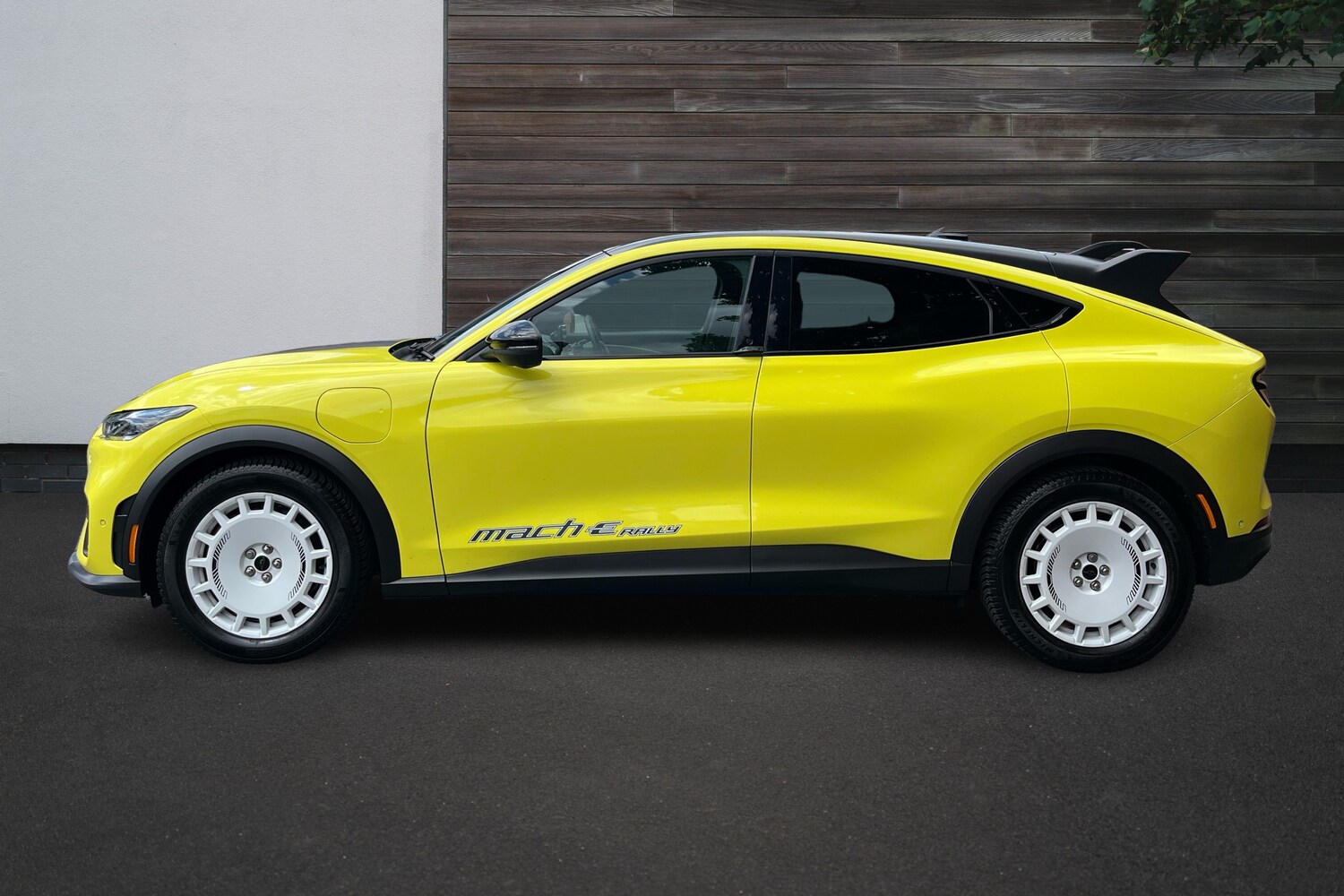 Used Ford Mustang Mach-E 2025 for sale - 76999062: Photo 9