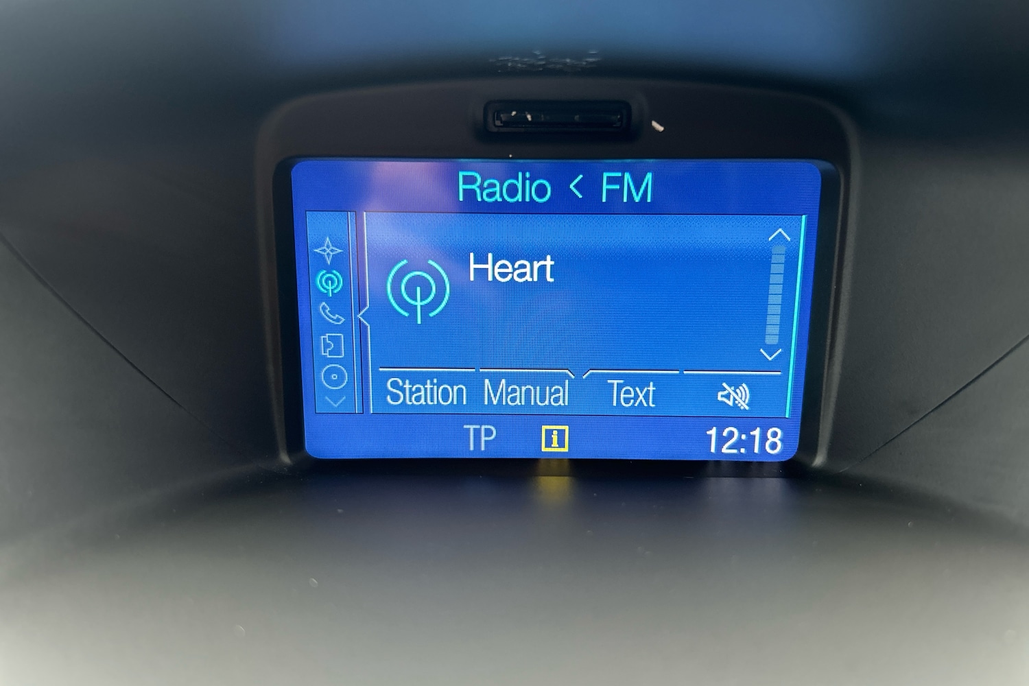 Used Ford Fiesta 2015 for sale - 76673574: Photo 15