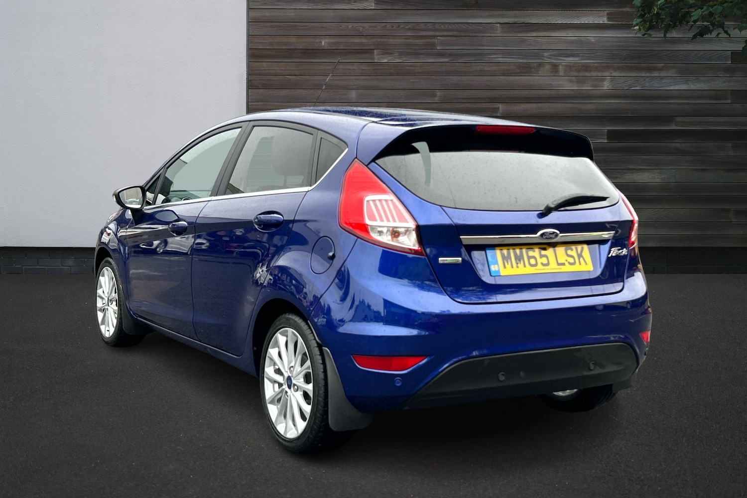 Used Ford Fiesta 2015 for sale - 76673574: Photo 2