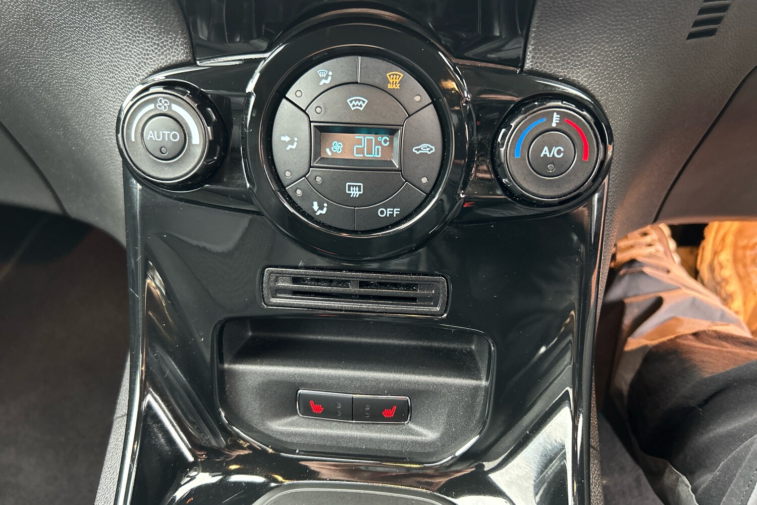 Used Ford Fiesta 2015 for sale - 76673574: Photo 20