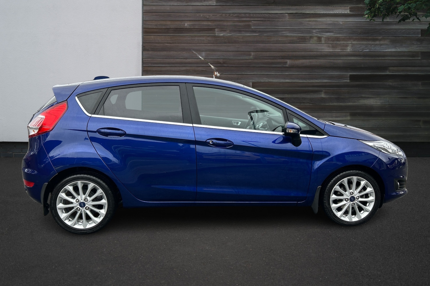 Used Ford Fiesta 2015 for sale - 76673574: Photo 8
