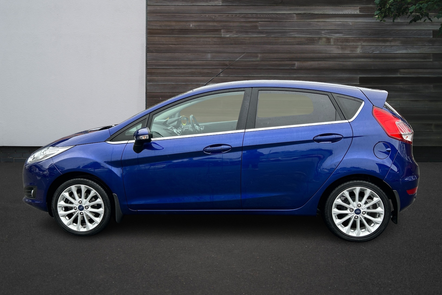 Used Ford Fiesta 2015 for sale - 76673574: Photo 9