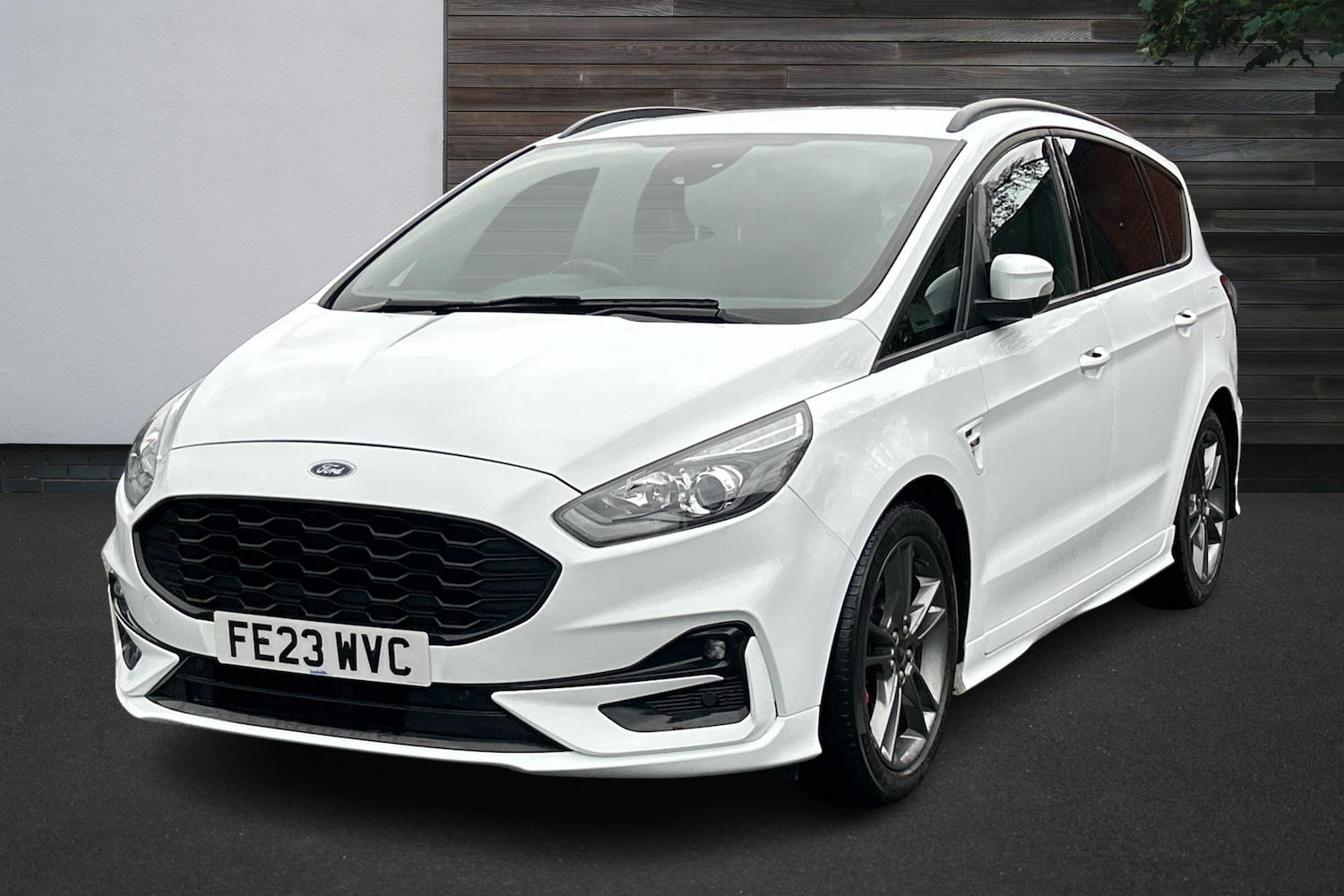 Used Ford S-Max 2023 for sale - 76676758: Photo 4