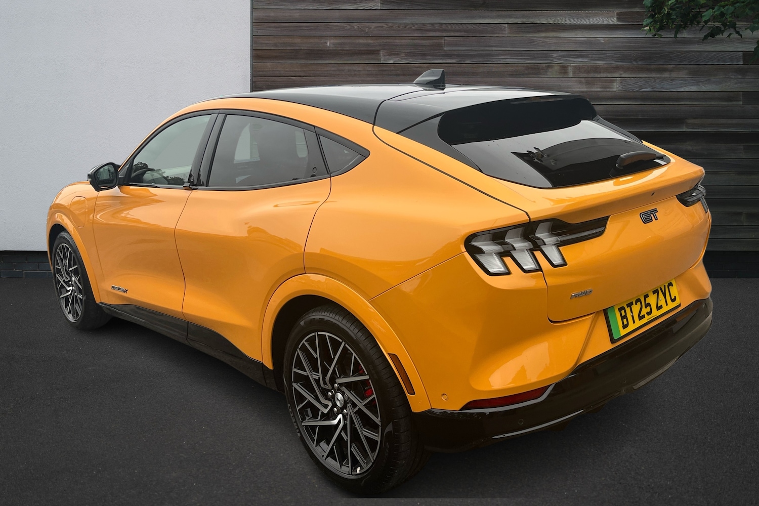 Used Ford Mustang Mach-E 2025 for sale - 78139250: Photo 2